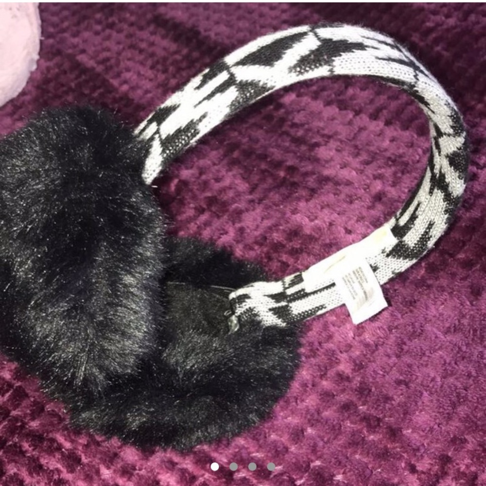 Michael Kors Black earmuffs